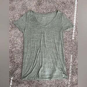 3/$15 Merona Green V-Neck Short Sleeve Shirt